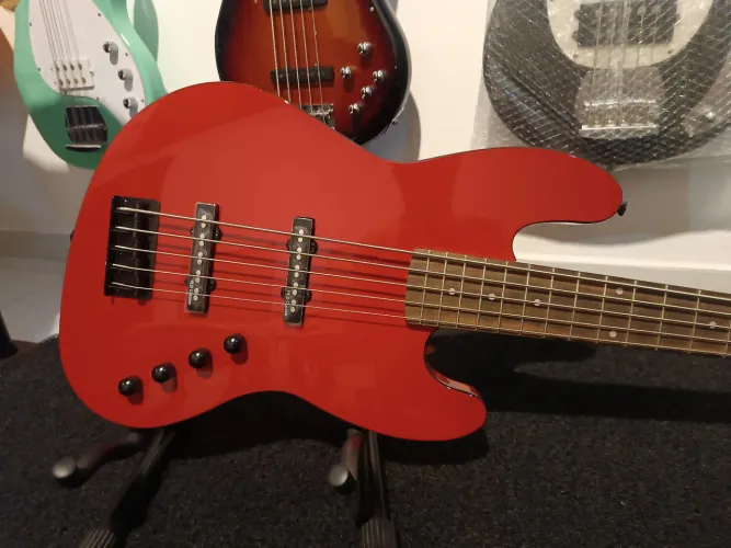 Baixo Waldman Premium mastery 5c ativo zero na caixa