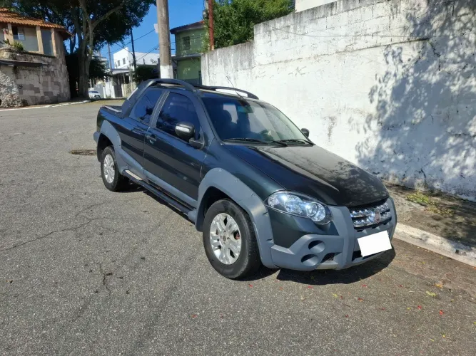 Fiat Strada Adventure1.8/ 1.8 Locker Flex CD 2012