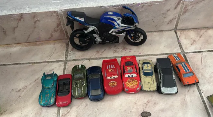 Carinhos hot wheels