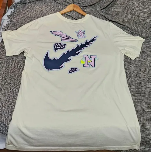 Camiseta Nike (rara)