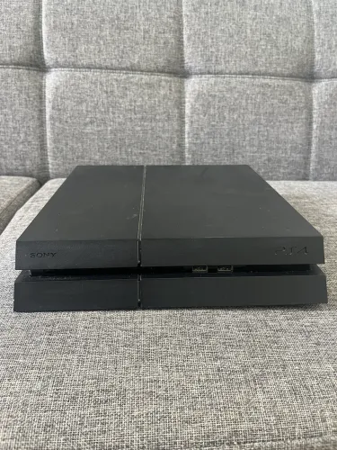 PS4 520g 2 controles