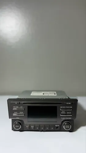 Rádio Som Original Nissan Sentra / Frontier / Tiida - CD MP3 e Auxiliar