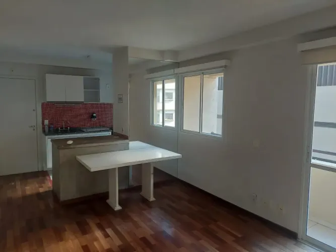 Consolação Apt 2dormts 58mts, piso madeira, armários, 2 sacadas, sala ampla, vaga, lazer P