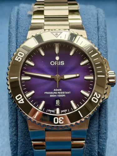 Oris Aquis Date Taste of Summer 43,5 mm Automático - Caixa e Documentos