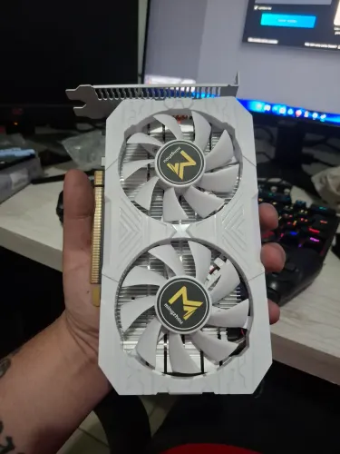 RX580 8GB COM DEFEITO