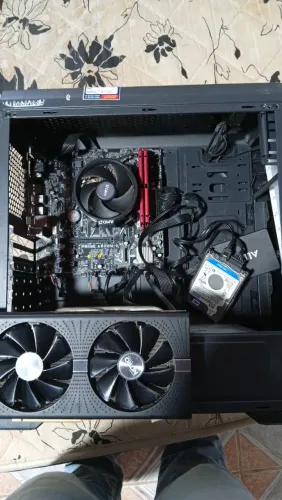 Pc gamer Asus /AMD Ryzen 5/ placa de vídeo rx580/ SSD 512 / dois pentes 8g cada ddr4/100hz