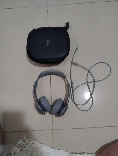 OPORTUNIDADE ÚNICA - HEADPHONE JBL ORIGINAL SEMI NOVO COMPLETO 
