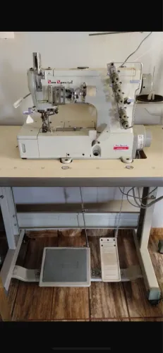 Vendo máquina de costura