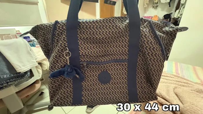 Bolsa Kipling Kipling Art M na estampa Blue on Wire.