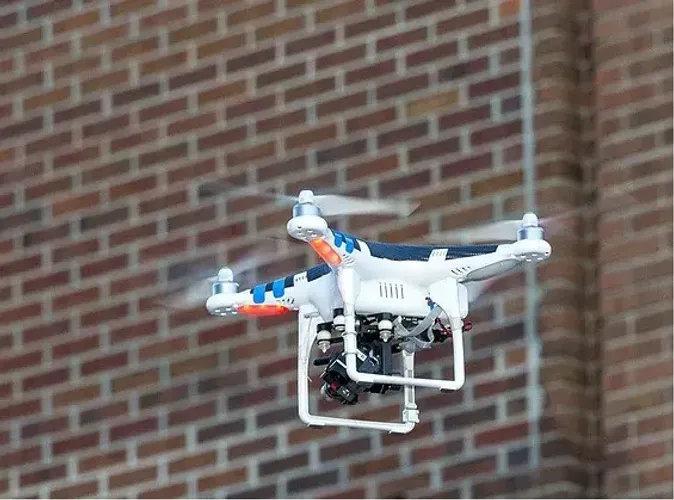 Inspeção de Fachadas e Telhados com Drone - Engenheiro