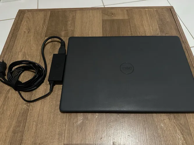 Notebook Dell I3-1006G1 Semi novo