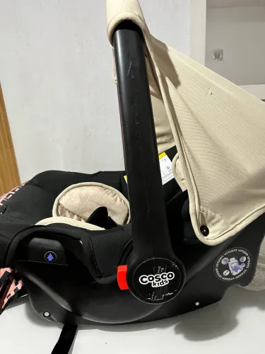 Bebê conforto usado somente duas vezes