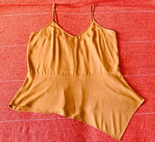 BLUSA MARROM ESTILOSA
