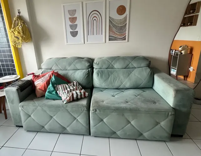 Sofá retrátil e reclinável 4 lugares