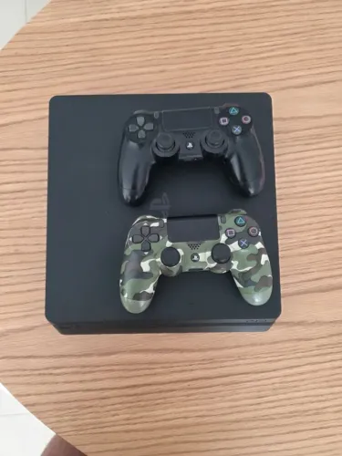 Playstation 4 Slim 1Tb