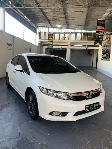 Honda Civic Sedan LXS 1.8/1.8 Flex 16V Aut. 4P 2014
