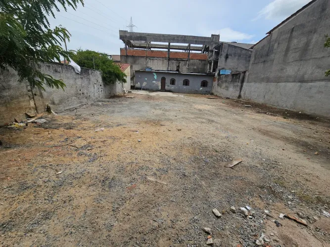 Casa com lote em Vitória de 520m2