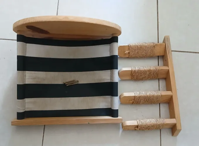 Cama para gatos suspensa de parede com escada e sisal
