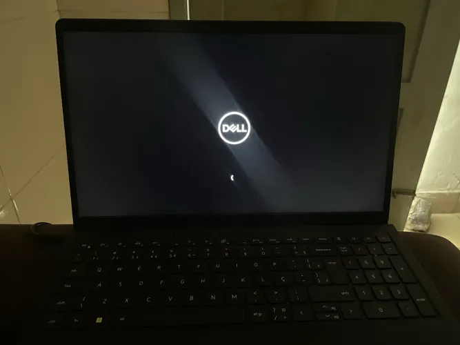 Notebook Dell Inspiron 15 3520 i3 12ª Geração 8GB RAM Windows 11