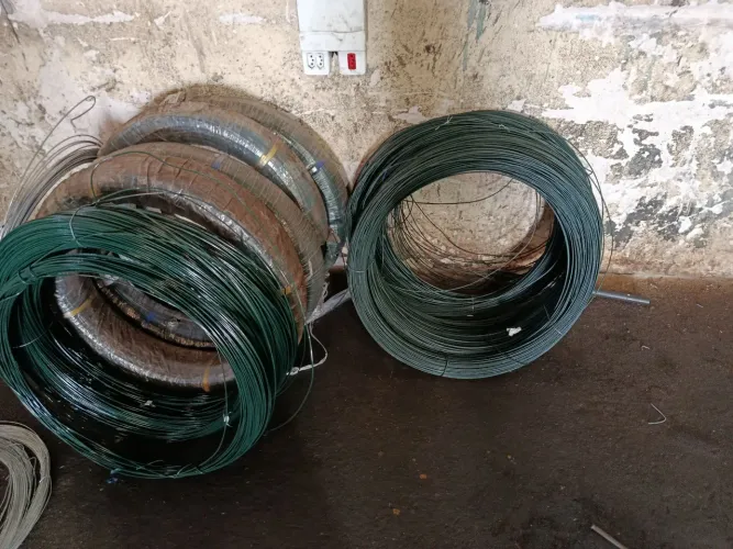 Arame galvanizado 14 com revestimento em pvc