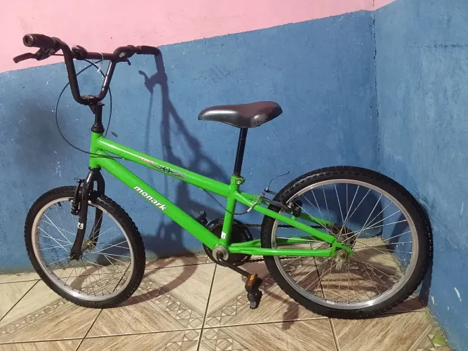Bicicleta aro ,20; semi nova toda completa faço entrega grátis
