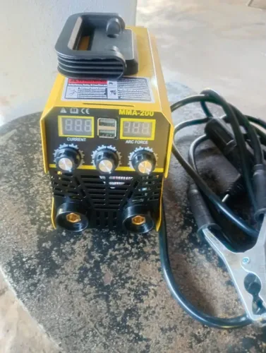 Máquina de solda Nova 