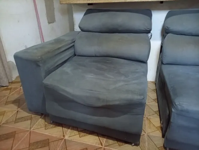 Sofá retrátil e reclinável 