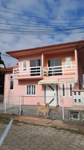 LAGOA DA CONCEIÇÃO - RUA JOÃO ANTONIO DA SILVEIRA, 260 APTO 01 (TÉRREO)