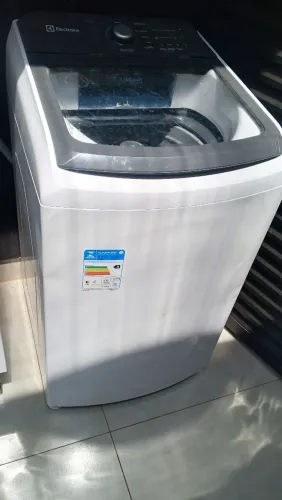 Máquina de lavar entrega