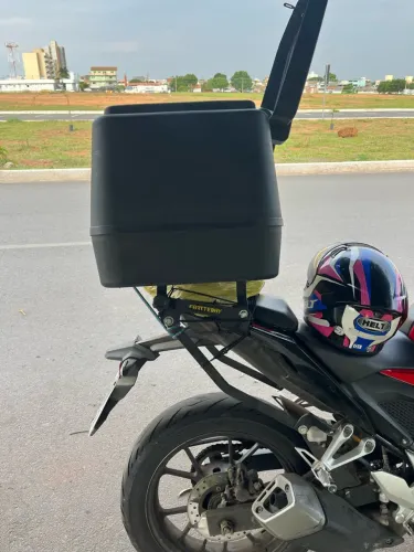 Suporte e baú CB300F Twister