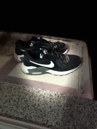 Tenis Nike Air.