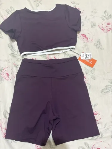 Roupas de academia nunca usadas na etiquetas