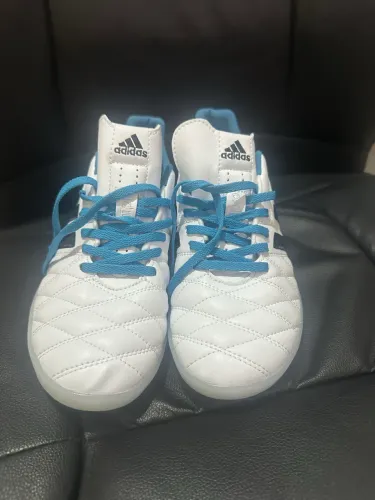 Chuteira adidas Toni Kroos