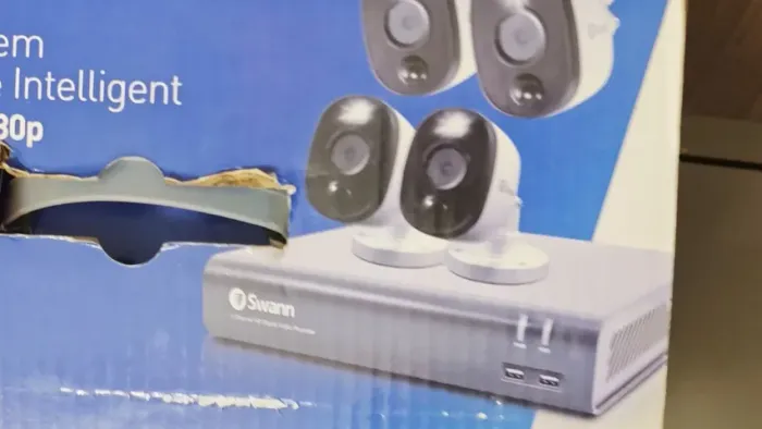 Kit Câmeras Segurança Swann DVR + 4 Câmeras 1080p