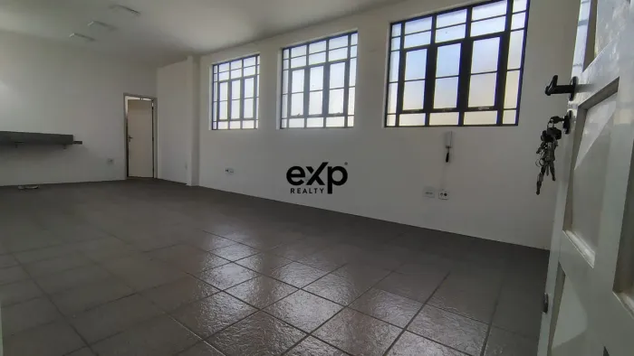 Sala Comercial - Jardim Primavera - Valinhos/SP.
