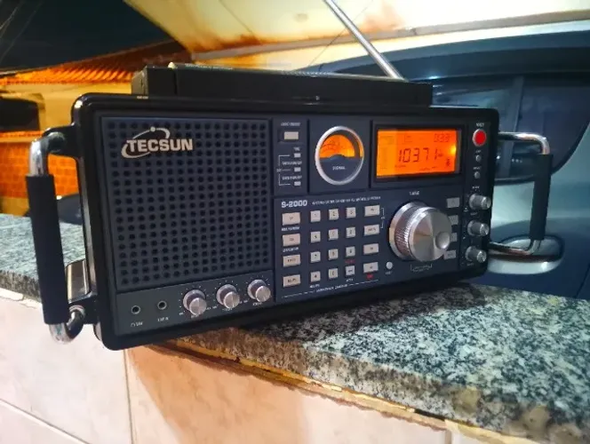Rádio tecsun S2000 em excelente condicão
