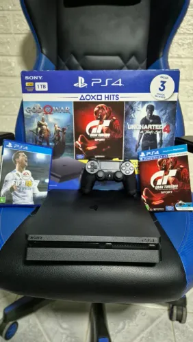 PlayStation 4 Slim 1TB + Jogos