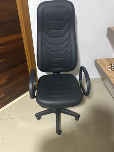Cadeira presidente preta
