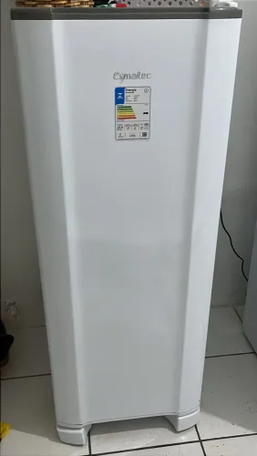 Vendo geladeira funcionando perfeitamente , R$ 890