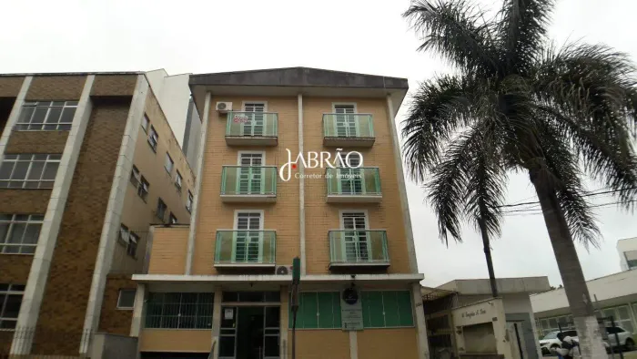 Apartamento para alugar com três quartos no Bairro Ibiapaba, Barbacena, MG