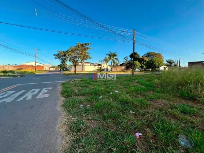 Lote Vila Rosa , em avenida, 567 metros - Goiânia - GO