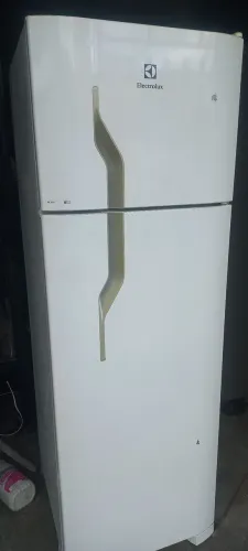 Geladeira Electrolux com GARANTIA. Até 10X SEM JUROS. Entrego
