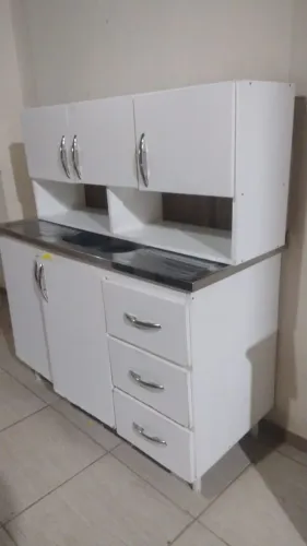 Armário de cozinha completo