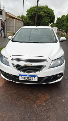 Chevrolet Onix Hatch LTZ 1.4 8V Flex Power Aut. 4P 2016