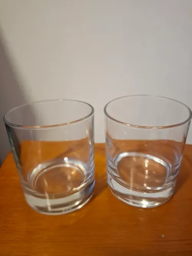 17 Copos vidro reforçado - para água ou uísque  perfeito estado
