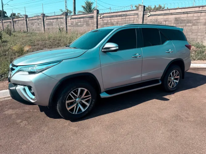 Toyota Hilux SW4 SRX 4X4 4.0 V6 24V Aut. 2016