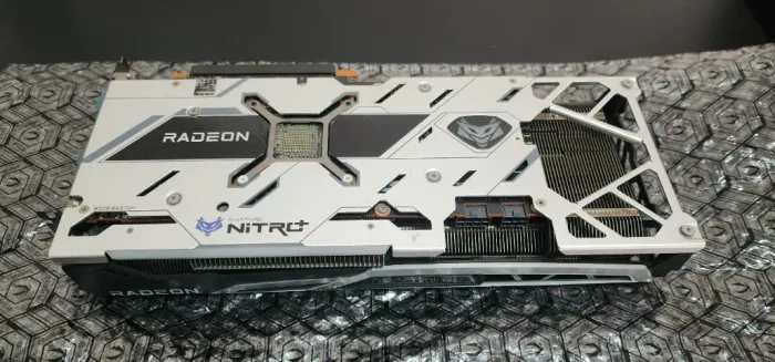 Placa de Video - SAPPHIRE NITRO+ AMD Radeon RX 6700 XT 12GB