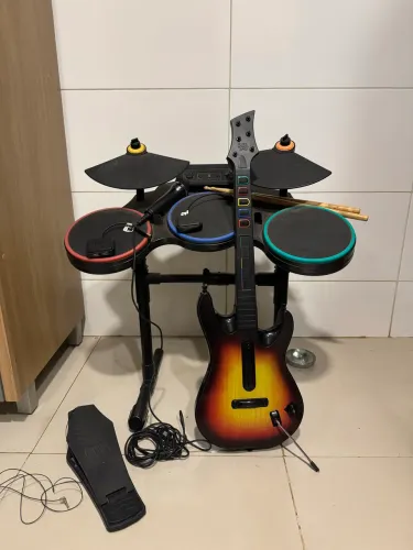 Kit Completo Guitar Hero Legends of Rock - PlayStation 3