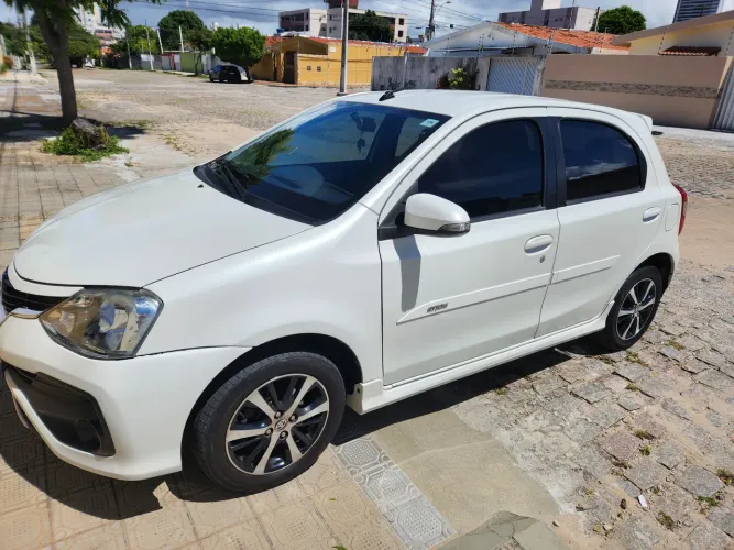 Toyota Etios Platinum 1.5 Flex 16V 4P Aut. 2018