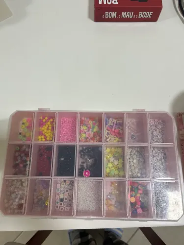 Caixa com miçangas